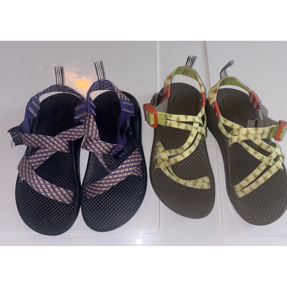 Chacos Big Kids Size 2-2 Pair GUC
